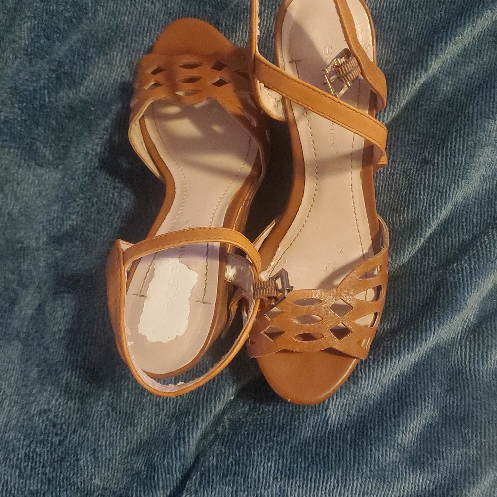 BCBGeneration strappy wedge sandals size 7